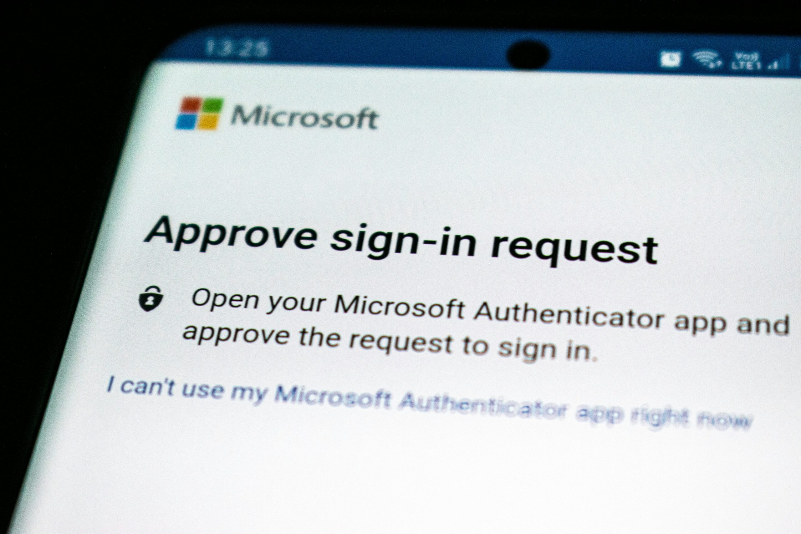 Screen showing Microsoft Authenticator app prompting approval of sign-in request